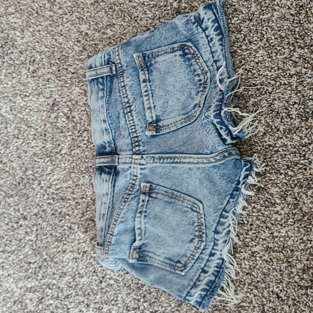 Shorts - Picture 2 of 2
